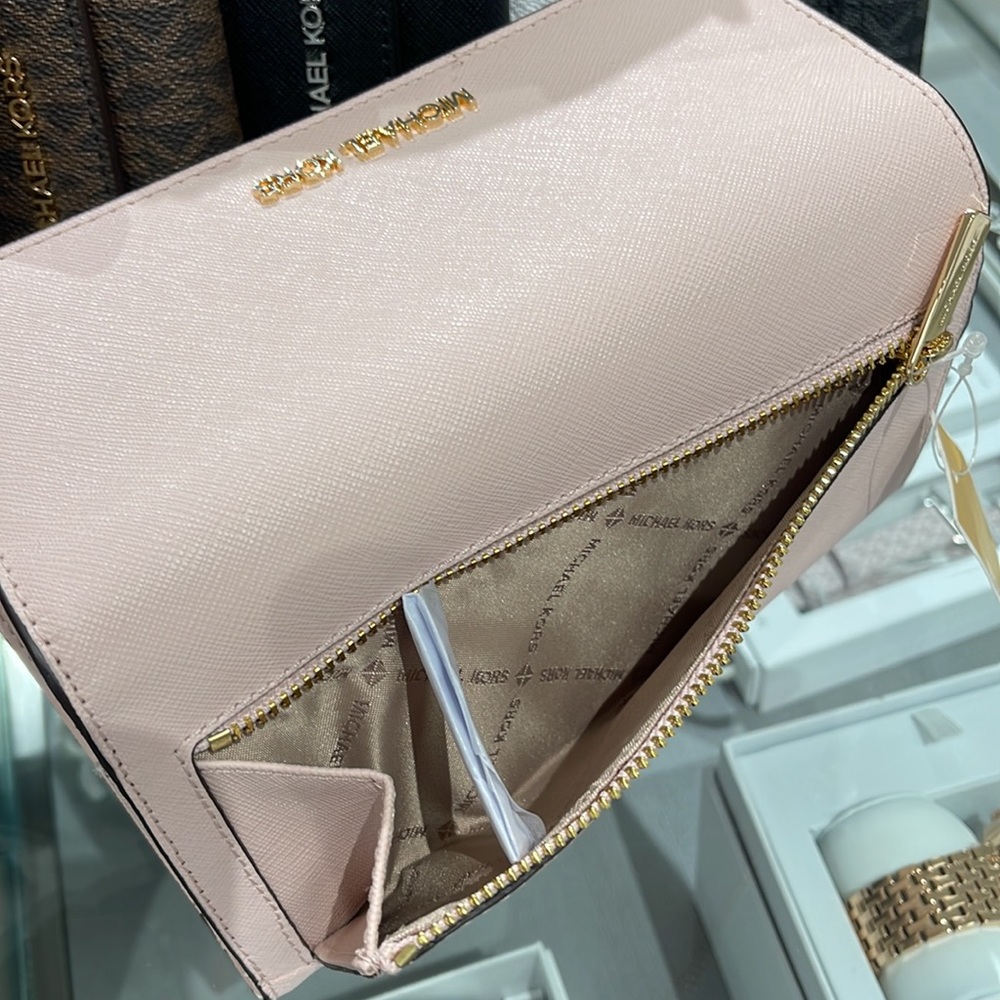MICHAEL KORS JET SET TRAVEL LARGE TRIFOLD WALLET POWDER BLUSH COLOR - Picture 12 of 16